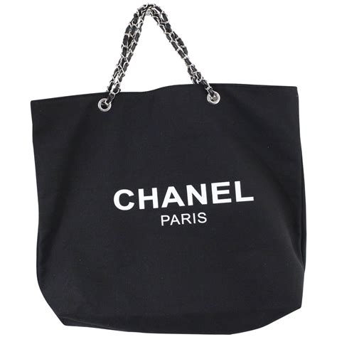 chanel vip gift bag for sale|chanel vip gift pantip.